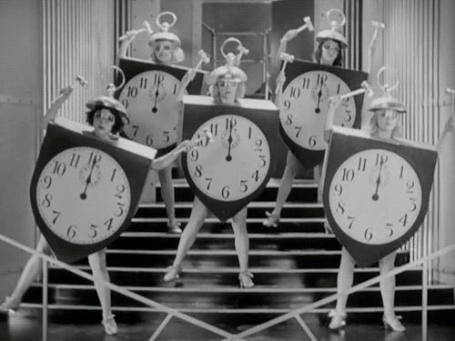 Dancing-clocks-.gif